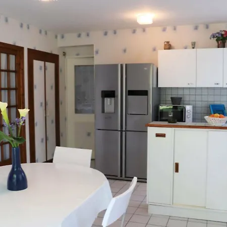 Nyaraló Maison Royan, 4 Pieces, 6 Personnes - Fr-1-305-1496